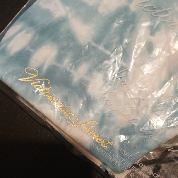 Victoria's Secret Blue and White Tie-Dye Mask - Picture 4 of 7